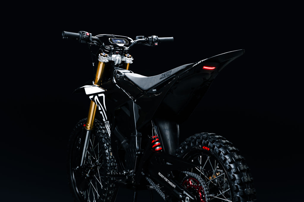 Altis Omega